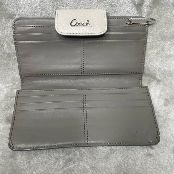 Coach Ashley Carry All Shoulder Bag in Pearl with Matching Wallet F15513 Set - Picture 4 of 16